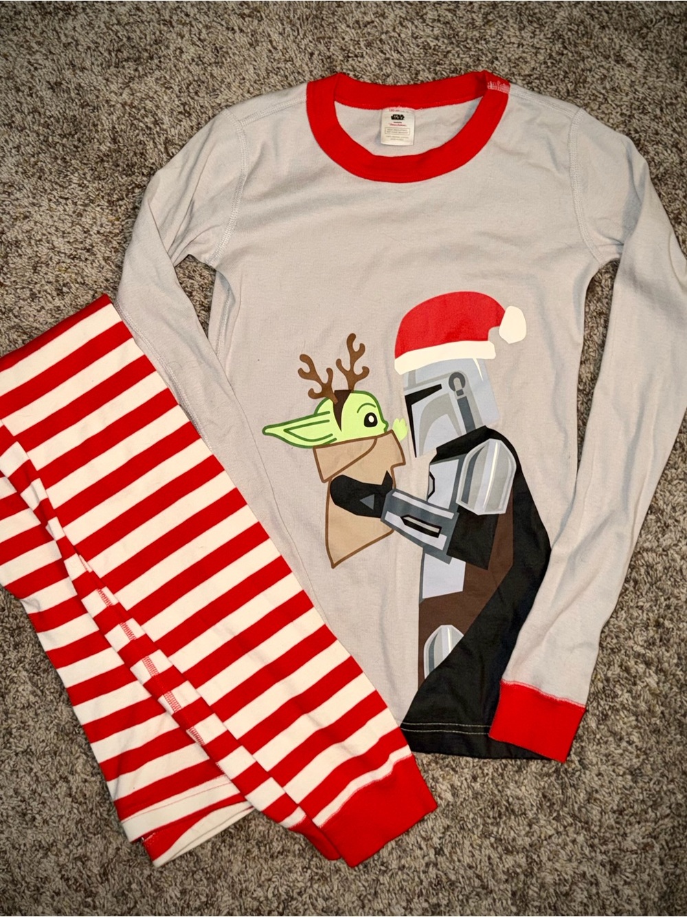EUC Hanna Andersson Star Wars Mandalorian and Grogu Holiday Pajama Set